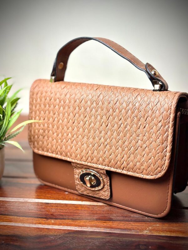 Colourblocked Structured Shoulder Bag Brown - Image 4