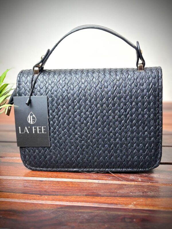 Colourblocked Structured Shoulder Bag Black - Image 4