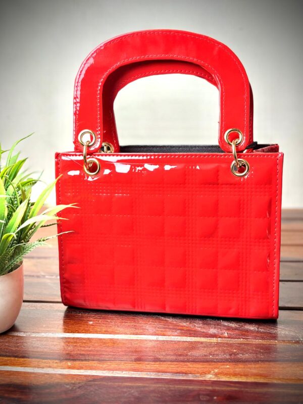 Quilted Handbag with Detachable Strap