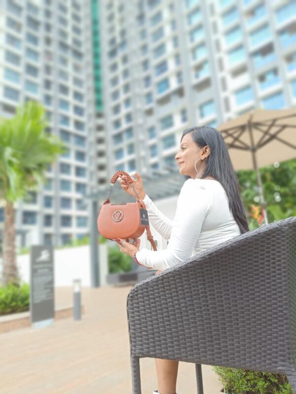 Women’s Stylish Trendy Sling Bag Double Compartment Zipped with Chain Sling & Double Shoulder Strap - Image 4